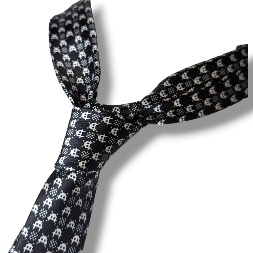 Space Invaders Retro Black White Video Game Novelty Skinny Tie